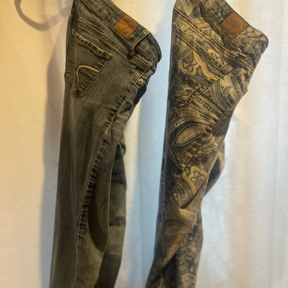 American Eagle Outfitters Denim - American Eagle Outfitters Blue Patterned Jeans Lot
